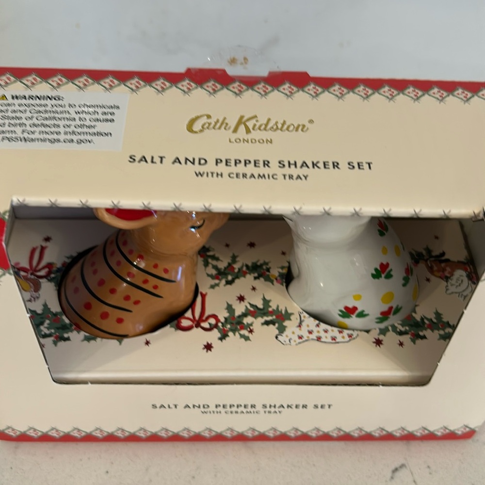 Limited edition Christmas Holiday Cath Kidston Salt pepper shaker/ceramic tray